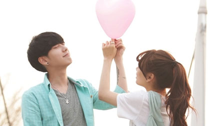 7 bí quyết đơn giản để trở thành một người bạn gái tuyệt vời