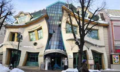 10 kiến trúc kỳ lạ thách thức trọng lực