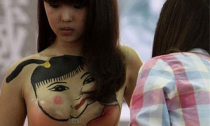 Muôn nẻo chuyện nữ sinh làm mẫu cho thuê da, tóc