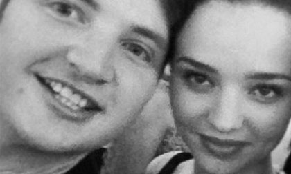 Miranda Kerr ủng hộ em trai công khai đồng tính