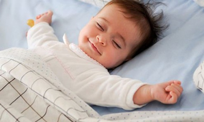 7 bí quyết giúp bạn rèn cho bé thói quen ngủ riêng
