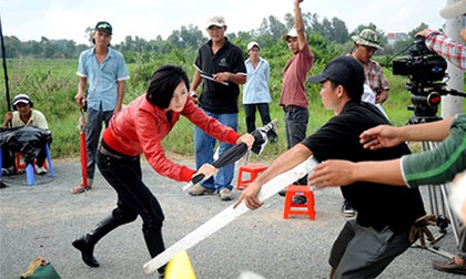 Bi hài làm cảnh giả trên phim