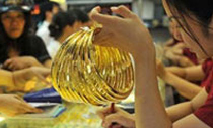 Giảm sâu, giá vàng xuống “đáy” 3,5 tháng