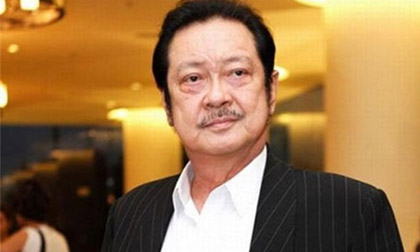 Chánh Tín đi bán rau để nuôi vợ!