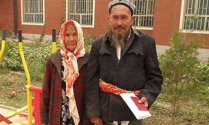 Chuyện tình đặc biệt của 'phi công trẻ' lớn tuổi nhất thế giới