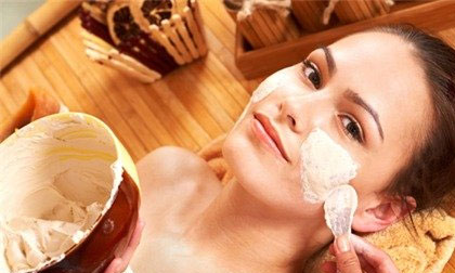 "Tút tát" cho làn da bằng bột yến mạch