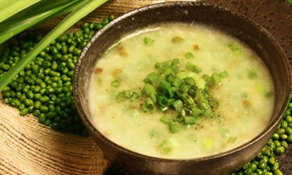 Đậu xanh: Vị thuốc cần nhớ ngay khi có người ngộ độc thực phẩm