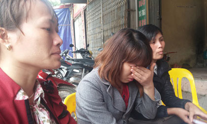 Bắc Ninh: Hàng trăm giáo viên bị đẩy ra đường