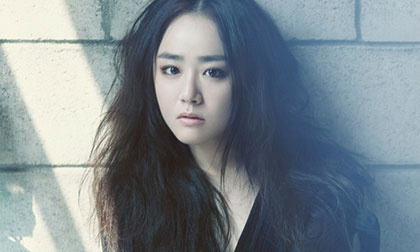Moon Geun Young cá tính và quyến rũ trên Marie Claire