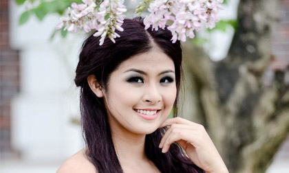 Hoa hậu Ngọc Hân: "Đại gia và chân dài, chuyện quá bình thường!"