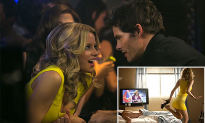 Cười "thả ga" với tình huống hài hước trong "Walk of Shame"