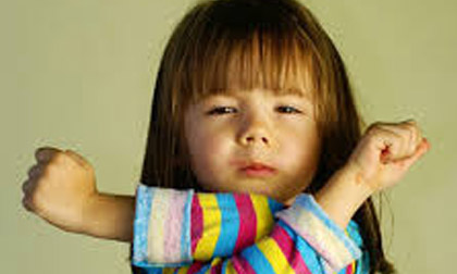 Làm gì khi con lì lợm?