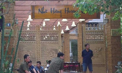 Một giám đốc treo cổ chết tại nhà hàng