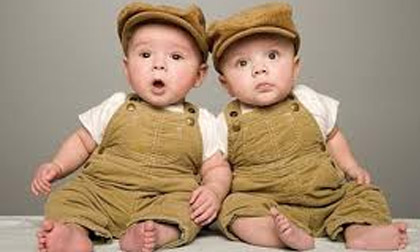 Những lưu ý cần thiết khi chăm sóc trẻ sinh đôi