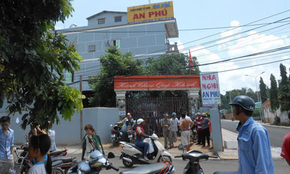 Tử vong sau 2 giờ vào nhà nghỉ với nữ công nhân