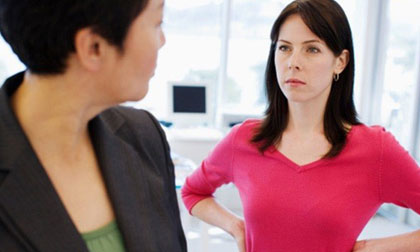 Phát điên vì mẹ chồng luôn mồm ca ngợi dâu hụt