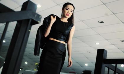 Nhã Phương hốt hoảng vì sợ trễ chuyến bay