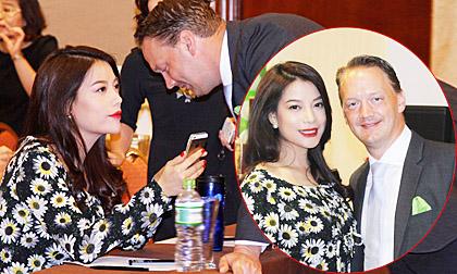 Trương Ngọc Ánh “cận kề” trai Tây sau ly hôn