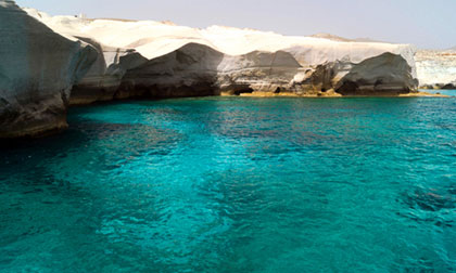 5 bãi biển không cát nổi tiếng thế giới