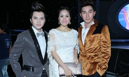 Lê Phương rạng rỡ "sánh đôi" trai đẹp sau ly hôn