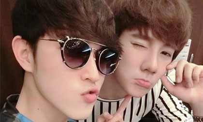 Loạt ảnh đời thường của cặp đôi đồng tính hot nhất Thái Lan