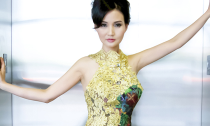 Hoa hậu Quý bà Sonya Sương Đặng lộng lẫy với váy ánh kim