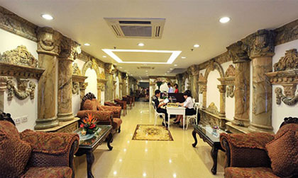 Khách sạn đá hoa cương sang trọng ở Hà Nội