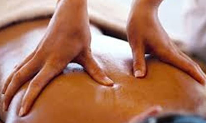 Mê massage giá bèo, các quý ông sa vào bẫy của "bầy yêu nữ"