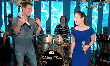 Ca sĩ hát phòng trà: Đắng lòng cát sê bèo bọt