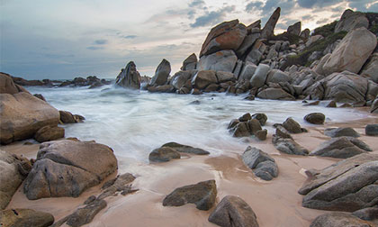 5 bãi đá biển đẹp nhất Việt Nam