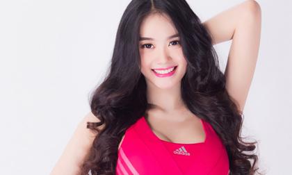 Ngắm Linh Chi luyện tập khỏe đẹp cùng trái bóng