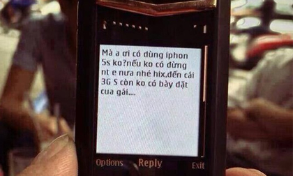 Ảnh “Hỏi người dùng Vertu trăm triệu có iPhone 5S?!” gây bão mạng