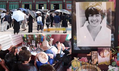 Xúc động cảnh người Nhật nườm nượp đi tưởng niệm tài tử "Bản tình ca mùa đông"