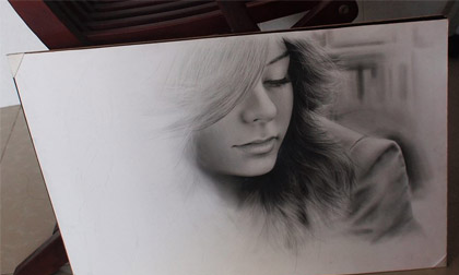 Hot boy 9x với biệt tài vẽ tranh truyền thần siêu thực