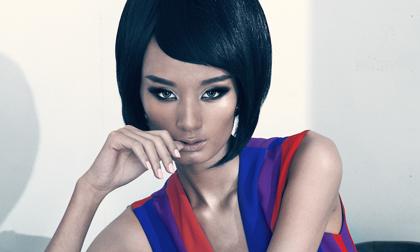 Lê Thuý hoá thân người phụ nữ nhiều suy tư về cuộc sống