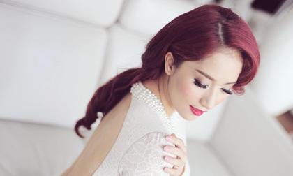 Khánh Thi khoe lưng trần nuột nà khó rời mắt