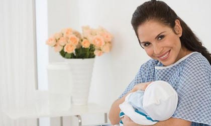 1 giờ đầu sau sinh – 10 điều phải biết!