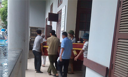 Xót xa cha già qua đời sau 2 ngày nhập viện vì bị con hành hung