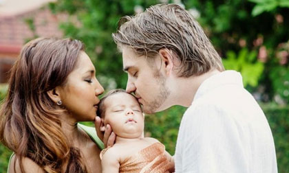 Vụ máy bay MH17: Cả gia đình nữ diễn viên nổi tiếng thiệt mạng