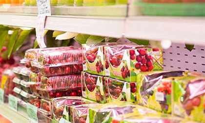 Người Việt bỏ tiền triệu mua trái cây ngoại