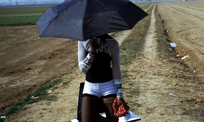 Bộ ảnh chân thực về những "nô lệ tình dục thời hiện đại"