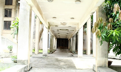 Những chuyện kỳ lạ về "ngôi nhà ma ám" bị bỏ hoang ở Kim Mã