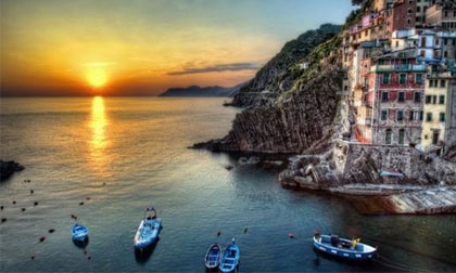 Ngắm mặt trời tuyệt sắc nơi "cõi lạc trần gian"