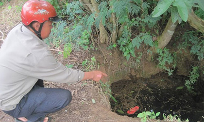 Ôm con trai 7 tuổi nhảy giếng tự tử vì cãi với mẹ chồng