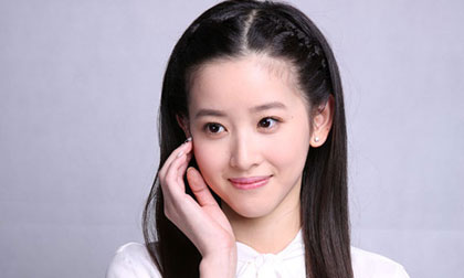 'Hot girl trà sữa' khoe vẻ đẹp ngọt ngào và tinh khiết 