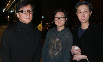 Thành Long dửng dưng khi đụng độ vợ 'hờ' con 'rơi'