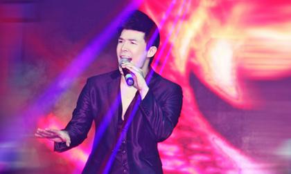 Nathan Lee vội vã chạy show sau khi về nước