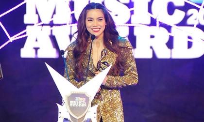 Hà Hồ tươi tắn tại lễ trao giải Zing Music Awards 2014