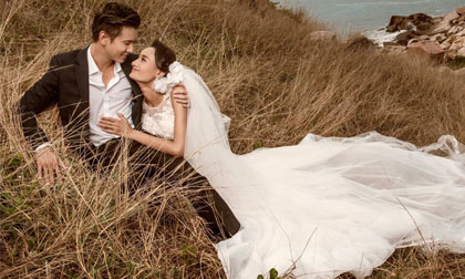 Trọn bộ ảnh cưới siêu lãng mạn của Lê Thúy 