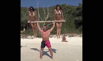 Màn nâng tạ độc nhất vô nhị